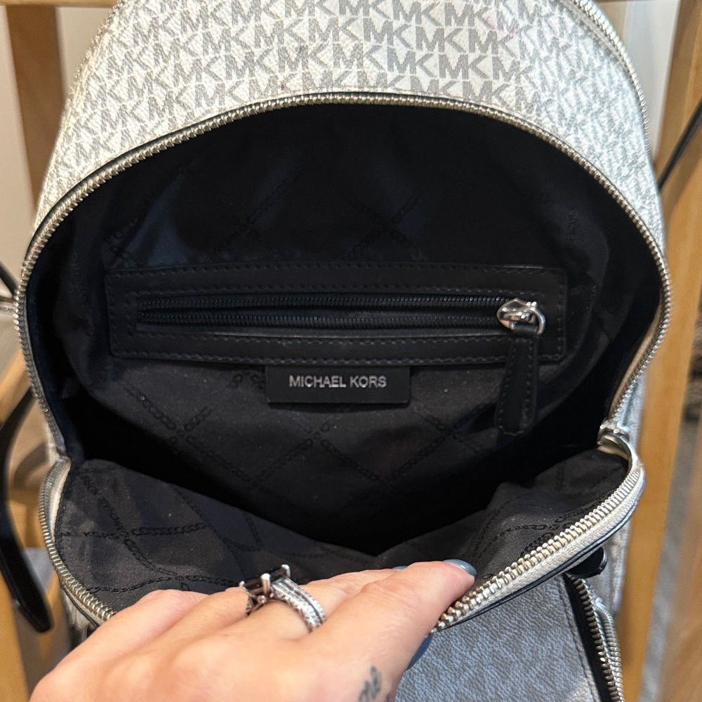 Michael Kors White and Black Signature Mini Backpack - Picture 3 of 6